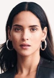 Adria Arjona