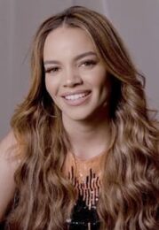 Leslie Grace